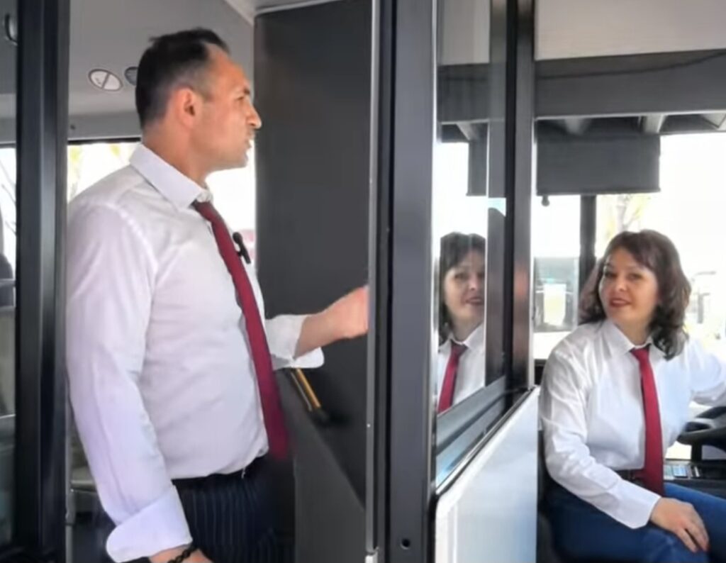 Alina, pionieră în Transportul Public din Târgoviște: Un exemplu de Curaj și determinare.