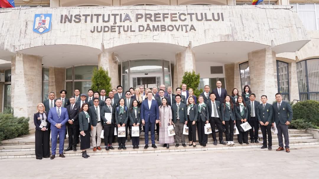 Astăzi, președintele Consiliului Județean Dâmbovița, Corneliu Ștefan, și primarul municipiului Târgoviște, Daniel Cristian Stan, au primit la sediul Consiliului Județean o delegație