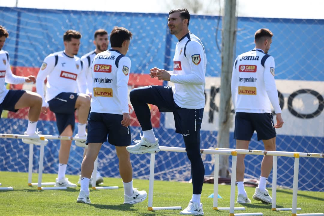 Naționala României a încheiat astăzi ultimul antrenament pe teren propriu înaintea meciului important din preliminariile Campionatului Mondial 2026
