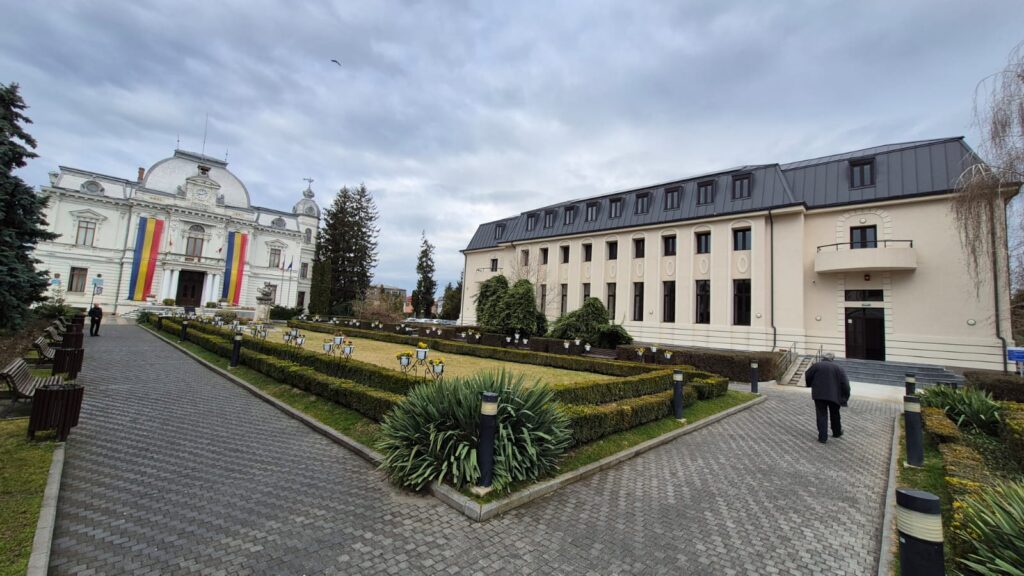 Corpul B al Primariei Târgoviște, a fost complet reabilitat și eficientizat energetic.