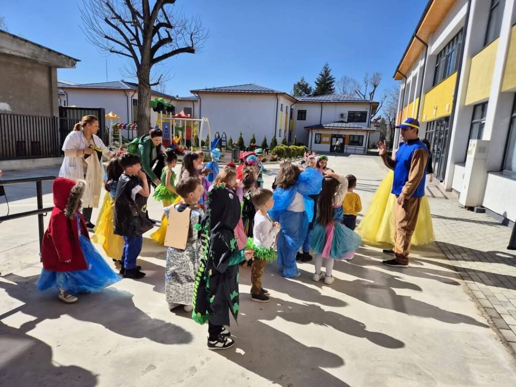 Concursul regional „Prietenii naturii” – Educație ecologică în Grădinița „Raza de Soare” din Târgoviște Concursul regional "Prietenii naturii" – Educație ecologică în Grădinița "Raza de Soare" din Târgoviște .Astăzi, 21 martie 2025, în cadrul Programului Național „Săptămâna verde”