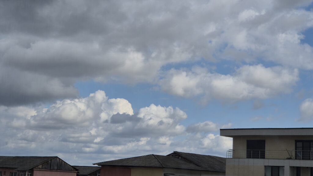 Prognoza meteo pentru luni, 31 martie 2025, în vestul și nord-vestul țării, valorile termice diurne vor fi ușor mai scăzute decât media normală pentru această perioadă,