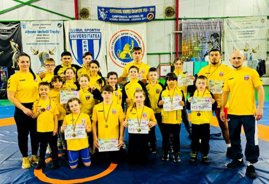 Echipa de luptători a Clubului Sportiv Școlar Târgoviște a obținut rezultate remarcabile la Turneul Internațional „Memorialul Antrenorilor Craioveni”,