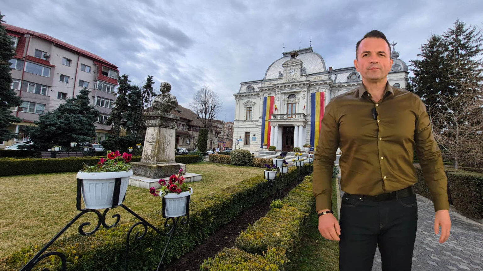 Municipiul Târgoviște face un pas mare către un viitor verde: Va realiza un parc fotovoltaic ce va asigura 95% din energia necesară orașului. VIDEO Municipiul Târgoviște face un pas mare către un viitor verde.Primarul Daniel Cristian Stan a anunțat un proiect deosebit de important pentru municipiul Târgoviște