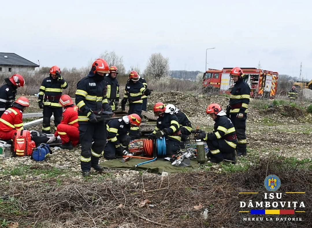 Exercițiu major de intervenție în județul Dâmbovița pentru gestionarea situațiilor de urgență, ieri, 27 martie 2025, Inspectoratul pentru Situaţii de Urgenţă „Basarab I” al judeţului Dâmbovița a organizat un exercițiu amplu pentru testarea reacției la situații de urgență generate de un cutremur.