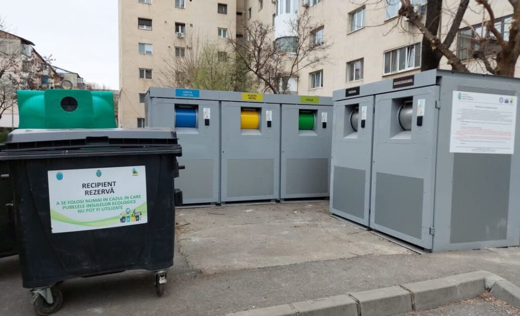 Primăria Târgoviște face apel către toți cetățenii să folosească noile insule ecologice pentru a sprijini procesul de colectare selectivă și pentru a contribui la protejarea mediului. 