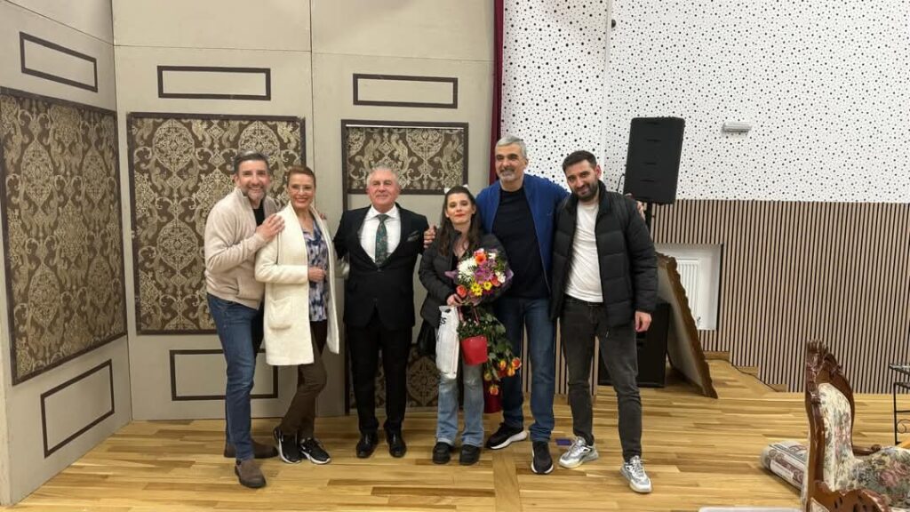 Primăria Găești a sărbătorit primăvara cu un spectacol deosebit la Casa de Cultură din Găești a fost gazda unui eveniment special dedicat doamnelor și domnișoarelor din localitate.