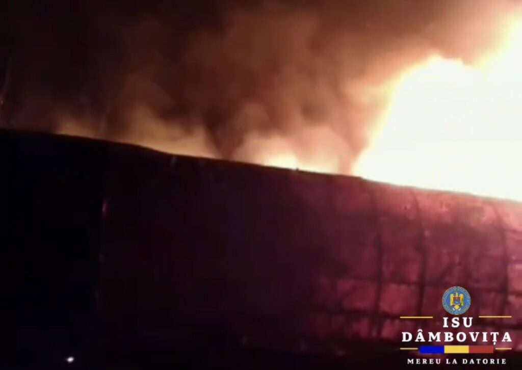 Vagon în flăcări la Titu: Pompierii au intervenit rapid pentru stingerea incendiului Vagon în flăcări la Titu, ieri seară , în jurul orei 22:01, pompierii din Titu au fost solicitați să intervină pentru stingerea unui incendiu izbucnit la un vagon de tren dezafectat în orașul Titu.