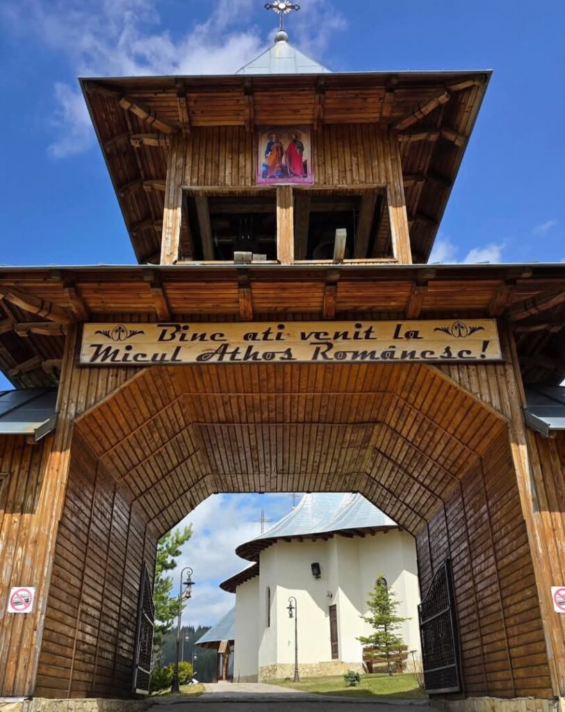 A început Săptămâna Luminată, creștinii ortodocși se află în Săptămâna Luminată, prima săptămână de după slăvita Înviere a Domnului nostru Iisus Hristos