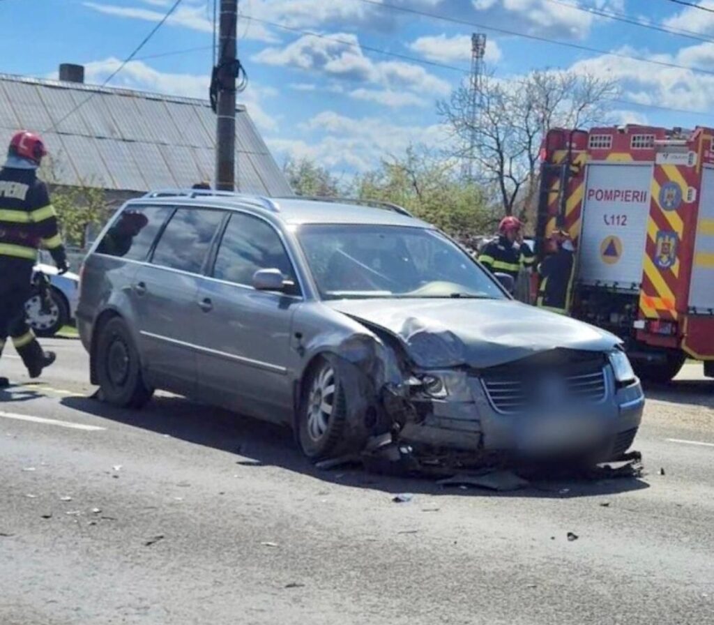 Un accident rutier s-a produs astăzi, 9 aprilie 2025, în jurul orei 12:15, pe raza localității Crângurile. Polițiștii din cadrul Poliției Orașului Găești au fost sesizați și s-au deplasat imediat la fața locului.