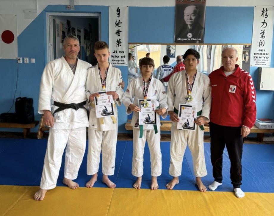 Un alt motiv de mândrie pentru CS Târgoviște, Cezar Voicu Sulugiu, unul dintre cei mai valoroși judoka veterani ai clubului, a cucerit medalia de argint