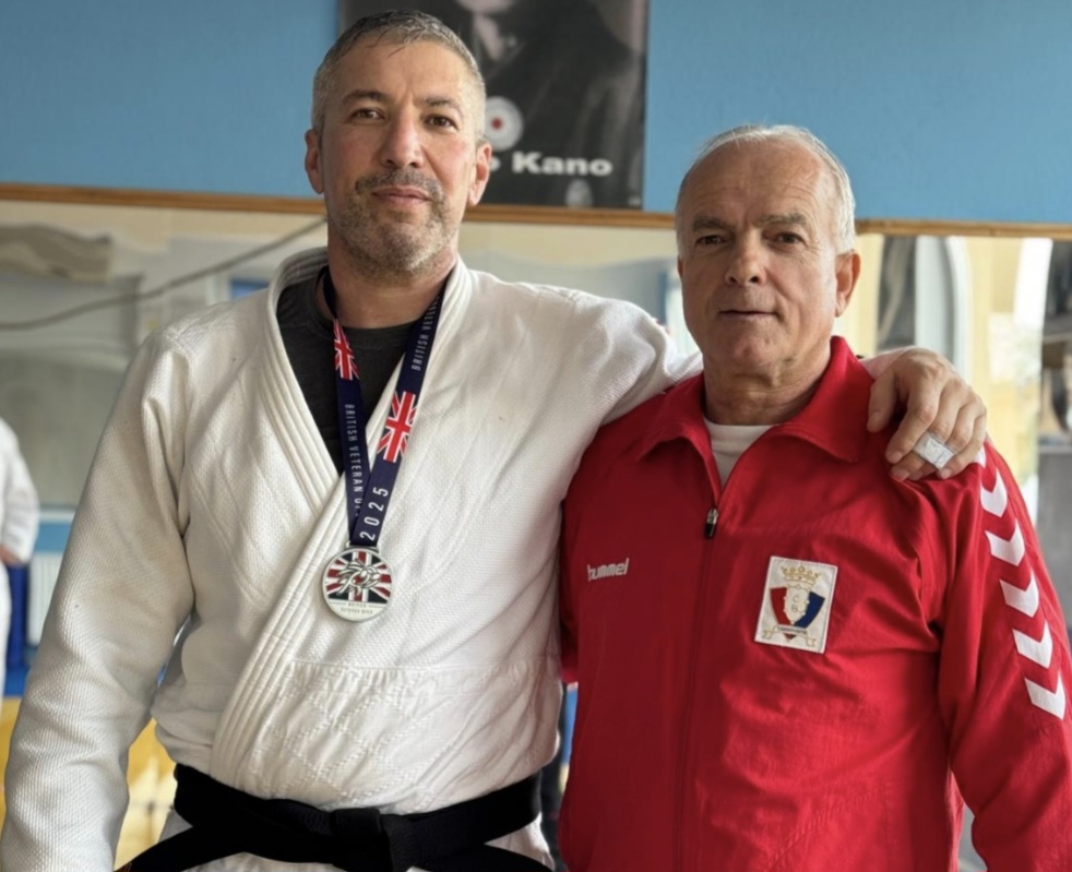 Un alt motiv de mândrie pentru CS Târgoviște, Cezar Voicu Sulugiu, unul dintre cei mai valoroși judoka veterani ai clubului, a cucerit medalia de argint