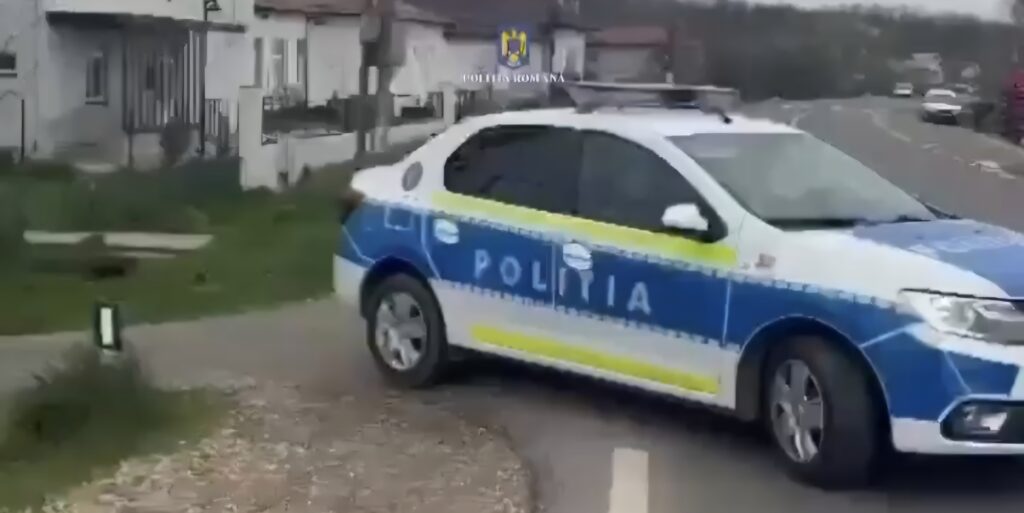 Conflict la un pahar de vorba în comuna Produlești, șase bărbați au fost săltați de polițiști Conflict la un pahar de vorba în comuna Produlești, polițiștii din cadrul Secției Nr. 9 Poliție Rurală Mătăsaru, sub coordonarea unui procuror
