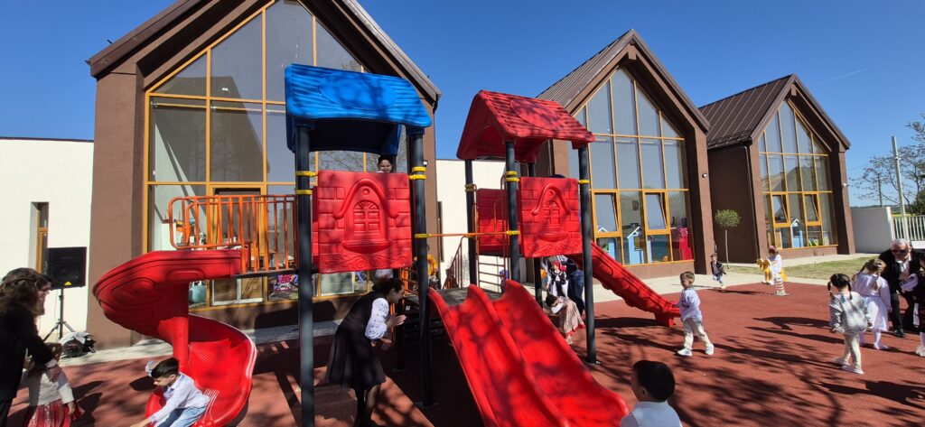 Inaugurarea noii Grădinițe cu Program Normal din Răcari: O investiție în viitorul educațional al comunității. VIDEO Inaugurarea noii Grădinițe cu Program Normal din Răcari: O investiție în viitorul educațional al comunității. VIDEO