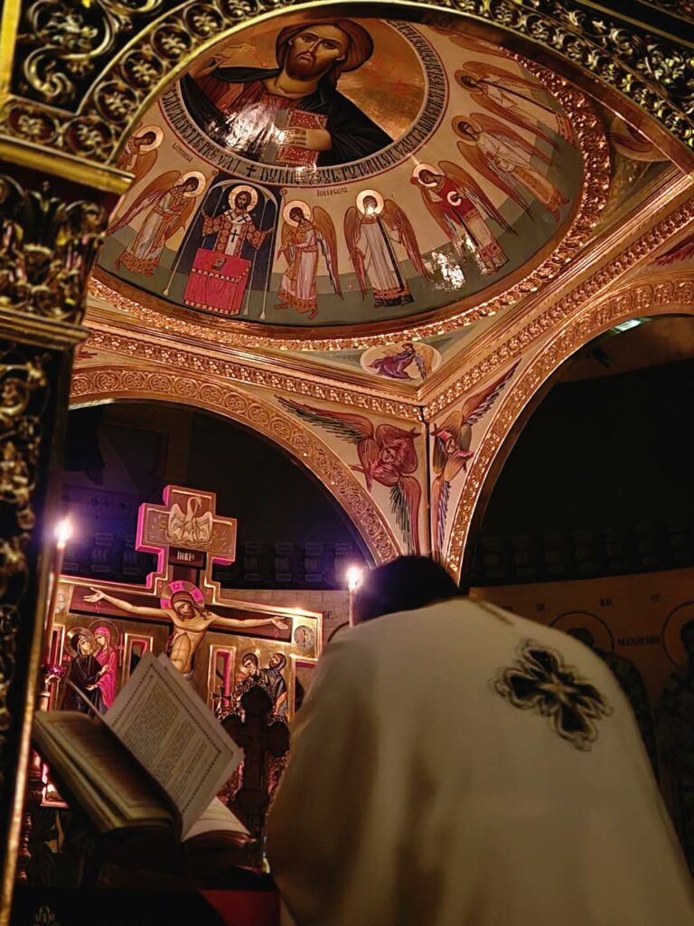 Cu Duminica Floriilor încheiată, creștinii intră în Săptămâna Patimilor, o perioadă de reculegere profundă, de suferință, dar și de speranță, c