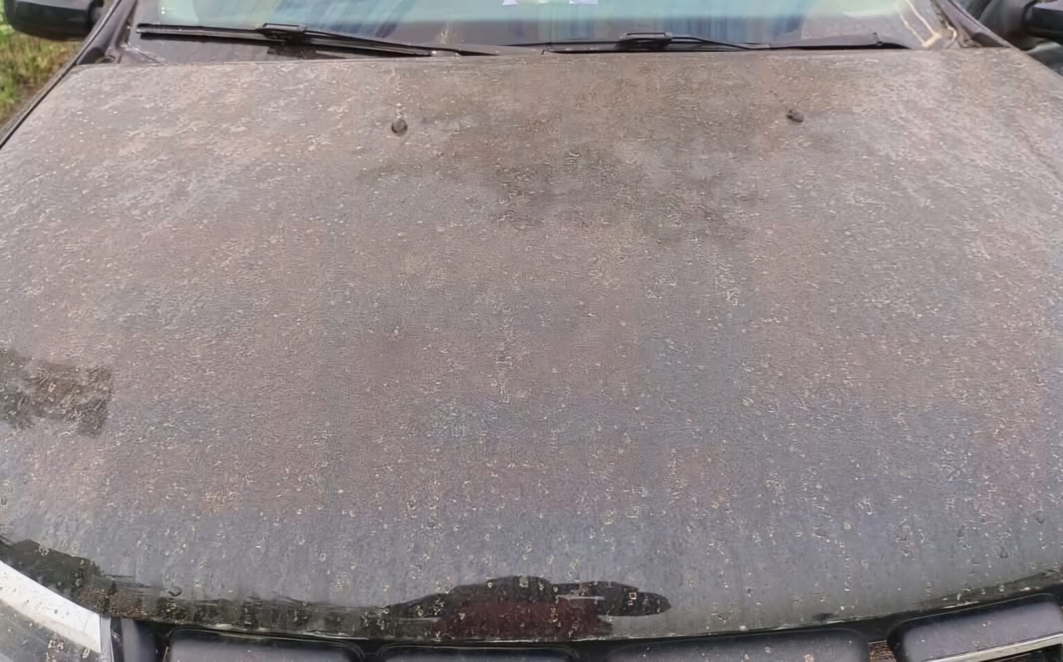 NU ESTE DE GLUMĂ, valul de căldurăa  lovit  România în această săptămână, iar meteorologii anunță și prezența prafului saharian în atmosferă