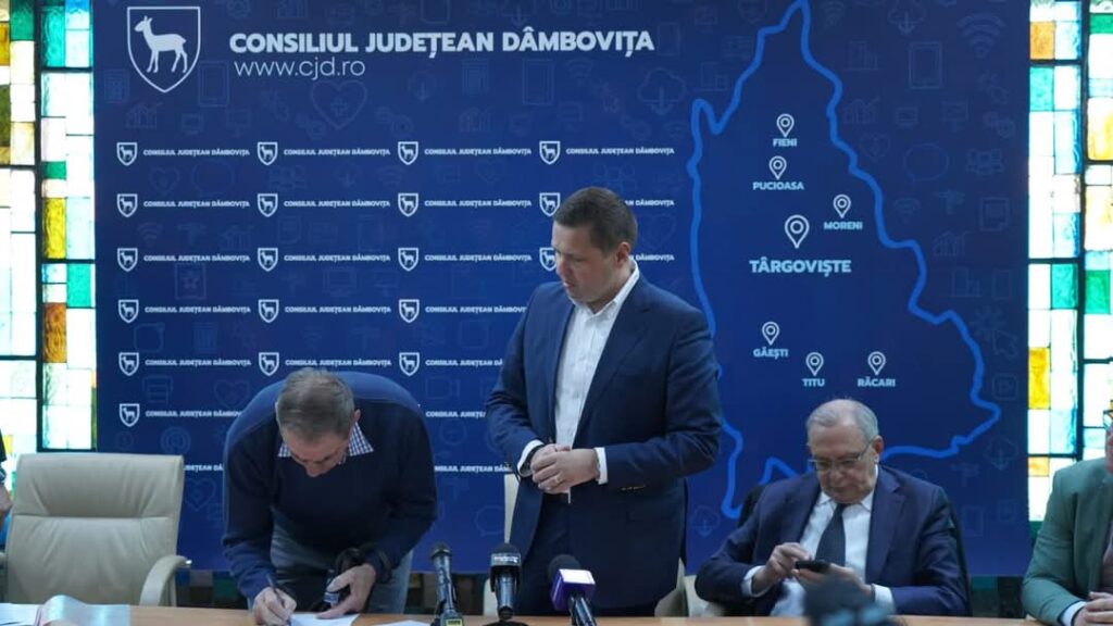 Președintele CJ Dâmbovița, Corneliu Ștefan, a semnat  29 de contracte de finanțare nerambursabilă destinate asociațiilor și ONG-urilor locale. Sprijinul financiar, în valoare totală de 575.000 lei, este acordat din bugetul județean pentru proiecte din patru domenii esențiale: