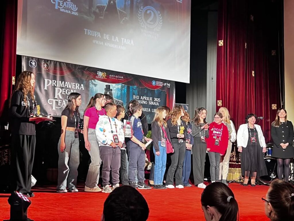 Primăria și Consiliul Local Gura Foii susțin performanța: „Trupa de la Țară" a  strălucit la Festivalul Primavera