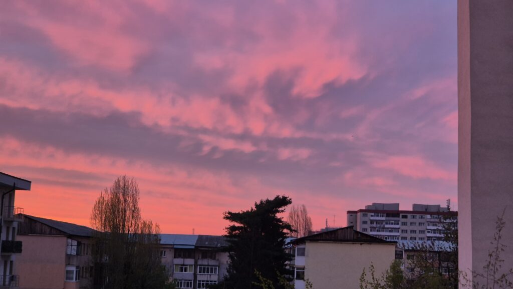 Prognoza meteo, marți, 15 aprilie, valorile termice se vor menține în jurul mediilor climatologice specifice perioadei