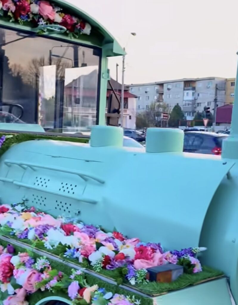 Craiova s-a transformat din nou într-un tărâm de poveste! Târgul de Paște s-a deschis oficial vineri, 11 aprilie, în zona Parcului Nicolae Romanescu,