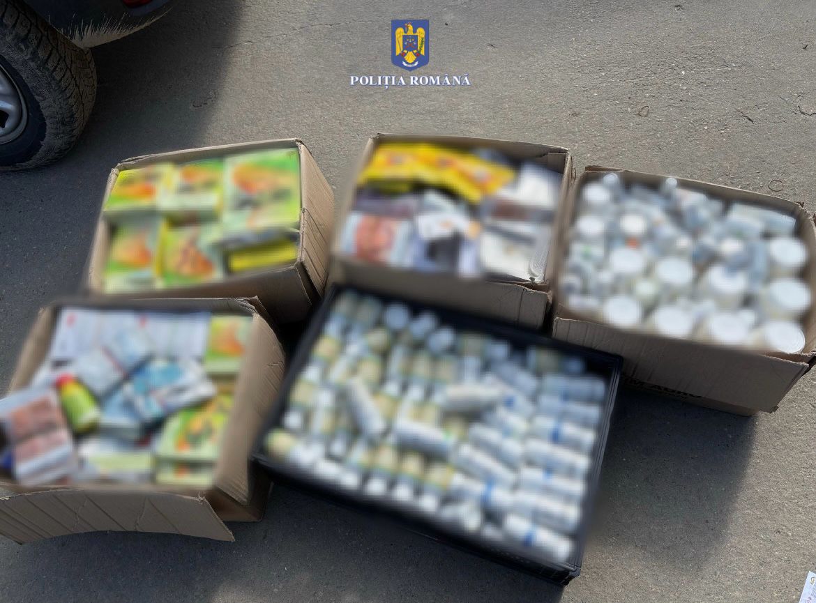 Polițiștii din cadrul Serviciului Arme, Explozivi și Substanțe Periculoase au desfășurat, la data de 13 aprilie, verificări privind substanțele și produsele pentru protecția plantelor într-un târg săptămânal din comuna Lungulețu.