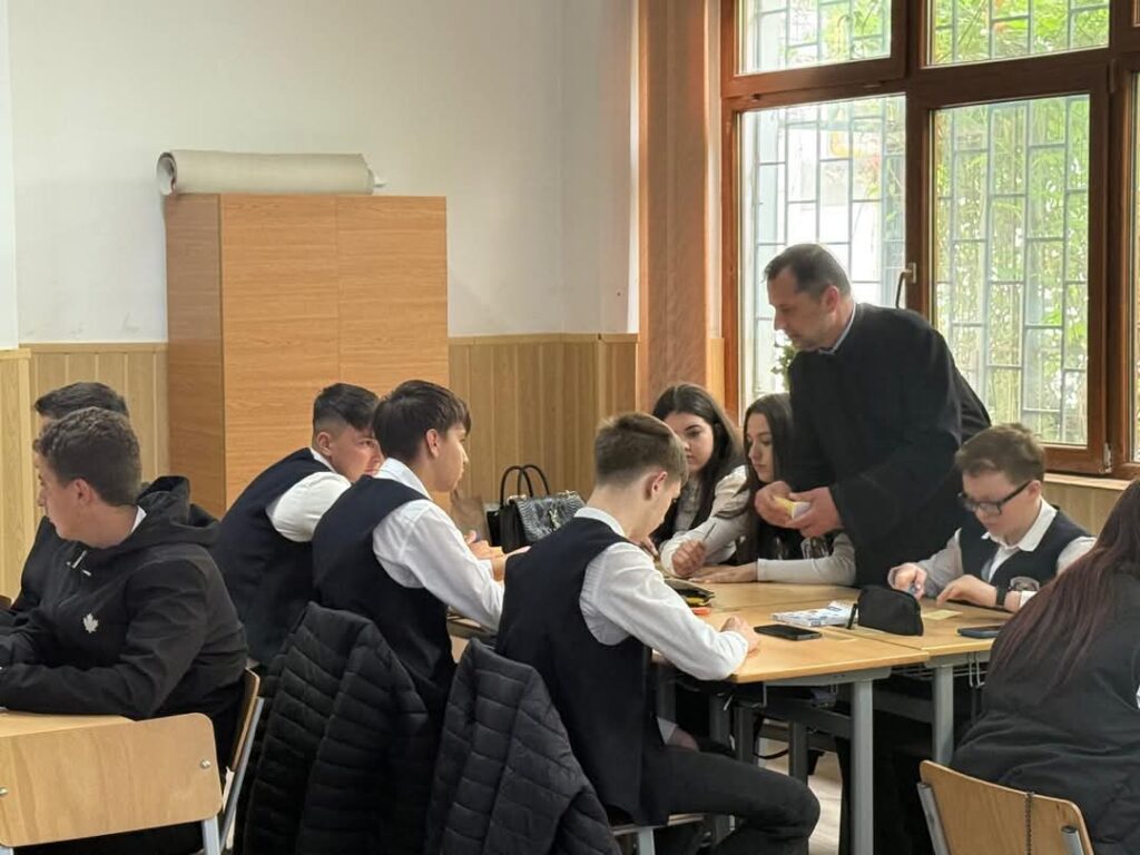 Admitere la Seminarul Teologic Liceal „Sfântul Ioan Gură de Aur” din Târgoviște pentru anul școlar 2025-2026 Admitere la Seminarul Teologic Liceal „Sfântul Ioan Gură de Aur” din Târgoviște pentru anul școlar 2025-2026