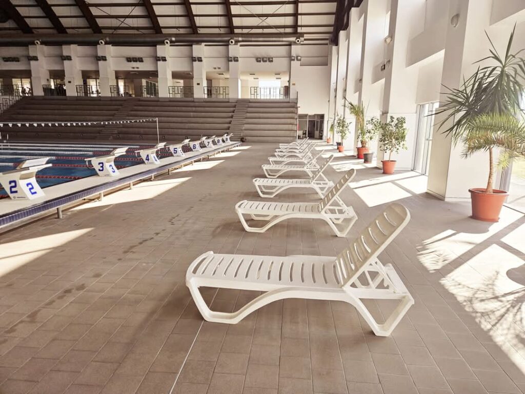 Bazinul olimpic de la Complexul de Natație Târgoviște a fost redeschis după igienizare și întreținere