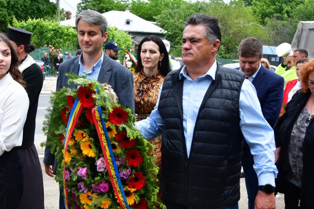 Hristos S-a Înălțat! Eroii Neamului au fost omagiați la Răcari, de Înălțarea Domnului