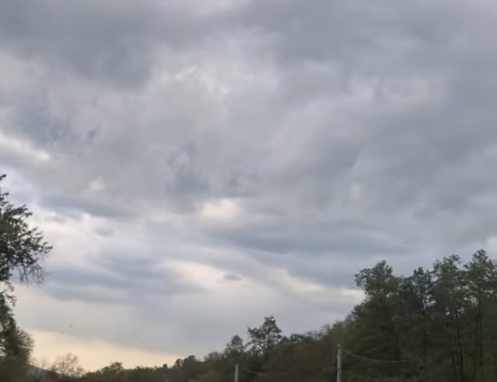 Județul Dâmbovița, sub INFORMARE METEO de vreme rea, ploi, frig și furtuni în acest weekend