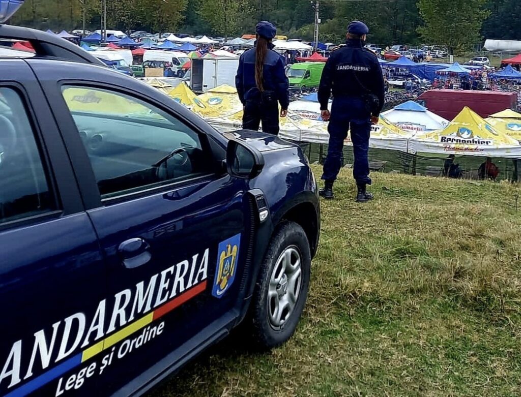 Jandarmii dâmbovițeni asigură măsurile de ordine publică pe 21 mai la Gura Șuții și Glodeni