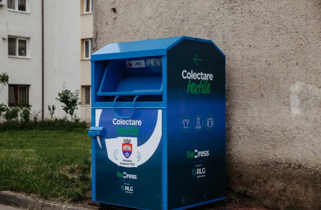 La Titu, sistem modern de colectare a deșeurilor textile 