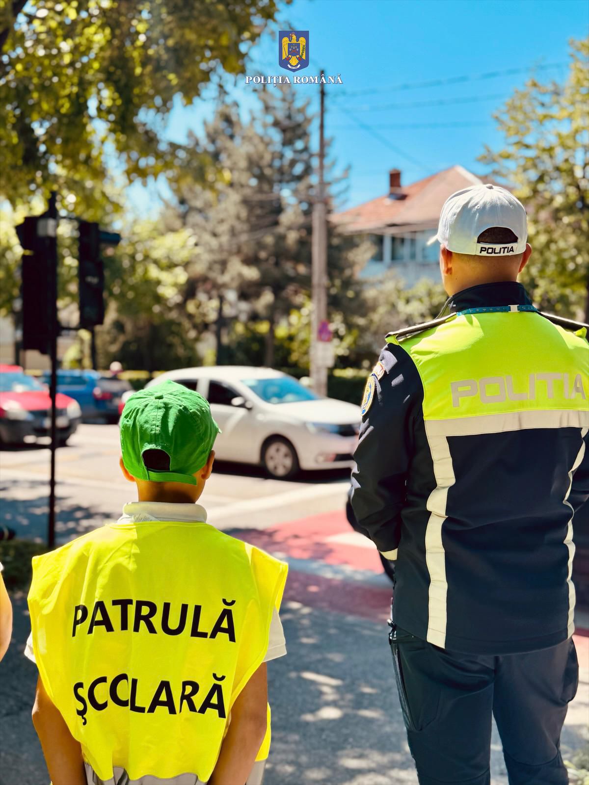 Patrula Școlară la Târgoviște, un exercițiu practic de siguranță rutieră alături de polițiști