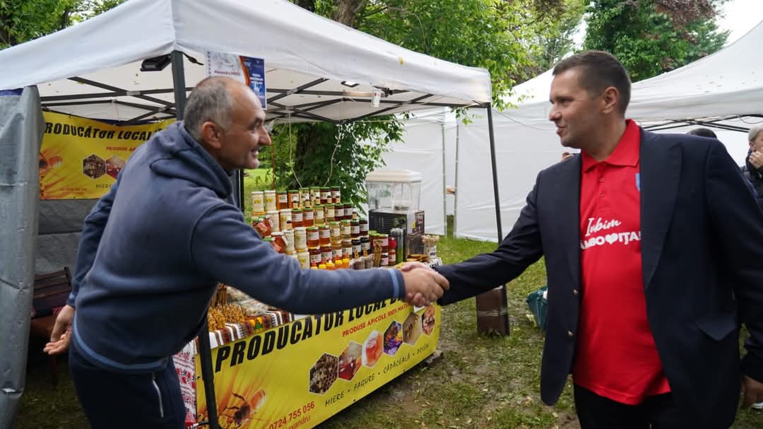 Târgul Meșterilor Populari a dat startul Zilelor Județului Dâmbovița