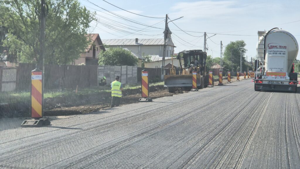 Lucrările de lărgire la patru benzi pe tronsonul DN71 Bâldana–Târgoviște avansează. VIDEO