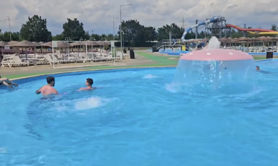Vara aceasta, ștrandul de la Complexul Turistic de Natație Târgoviște e destinația perfectă pentru relaxare și distracție
