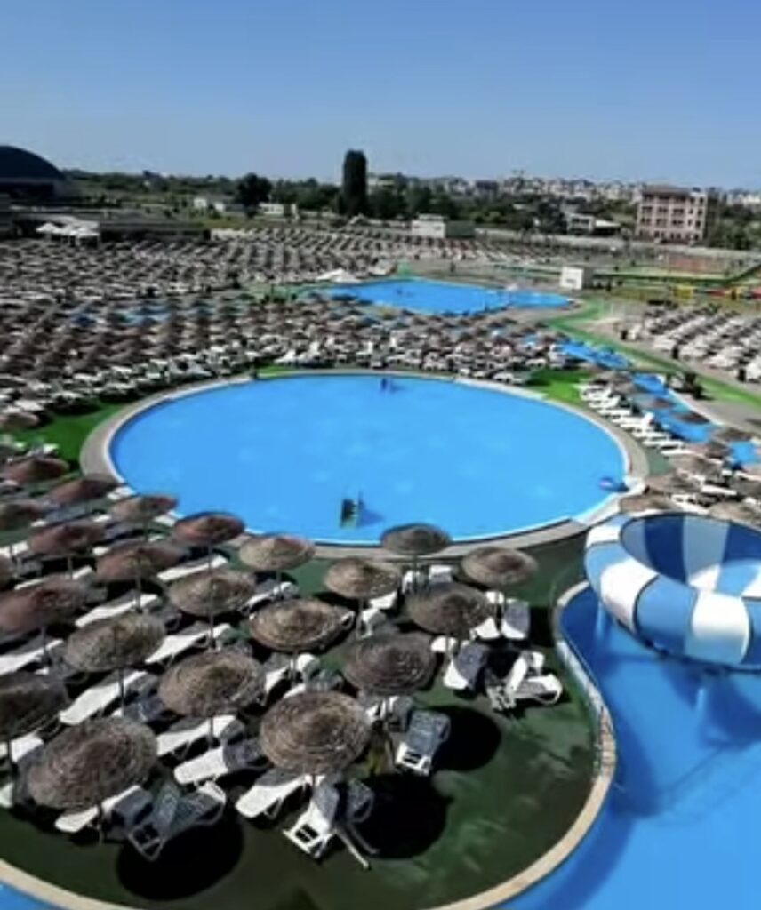 Litoralul de acasă s-a redeschis: Sezonul estival a început la Complexul Turistic de Natație Târgoviște Litoralul de acasă s-a redeschis: Sezonul estival a început la Complexul Turistic de Natație Târgoviște