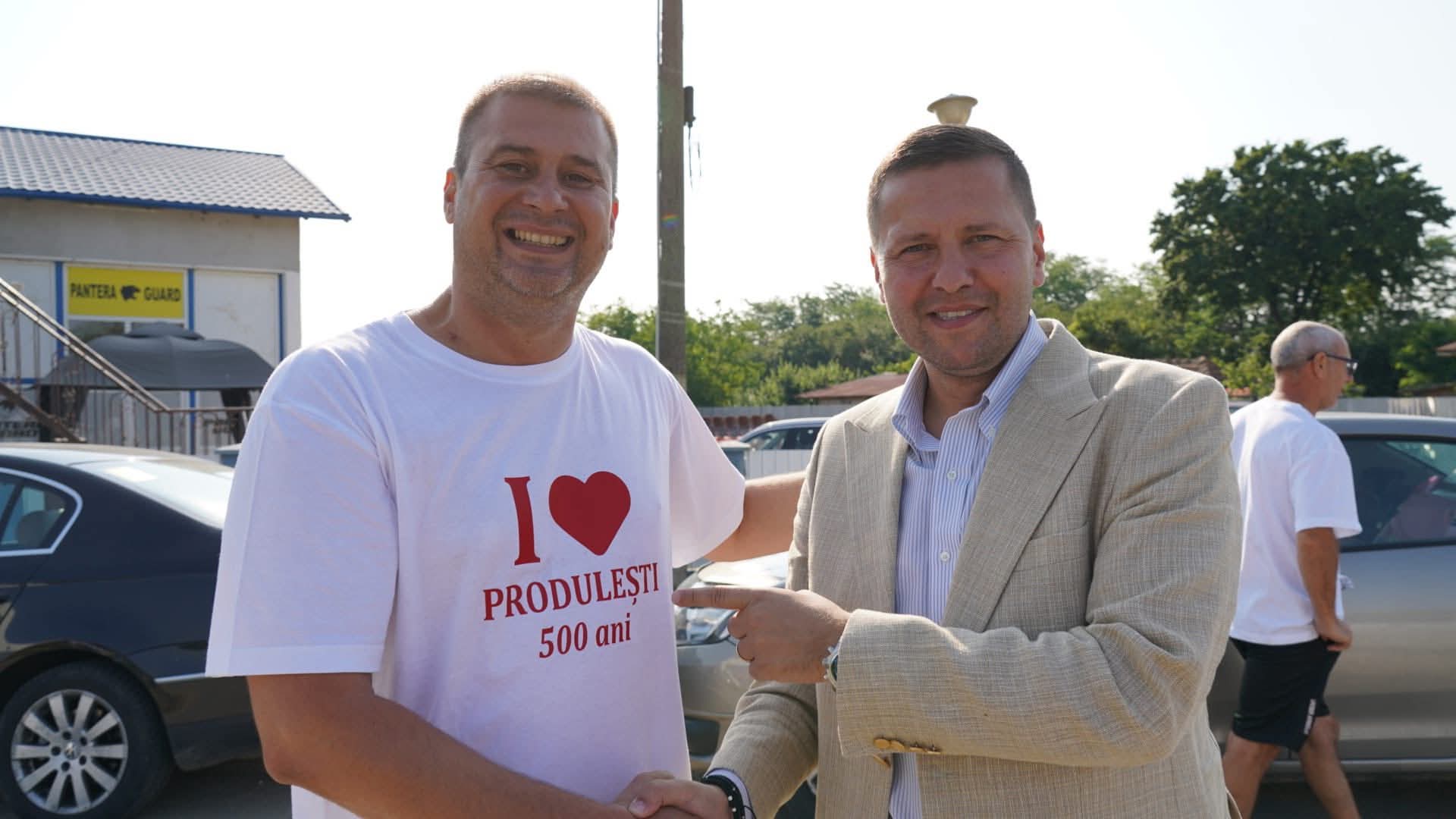 Președintele CJ Dâmbovița, Corneliu Ștefan, alături de comunitatea din Produlești la jubileul de 500 de ani
