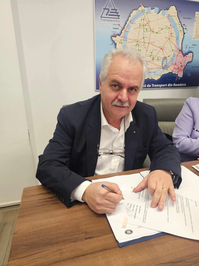 Primarul Constantin Alexandru, motorul dezvoltării comunei Mănești: Lider în atragerea fondurilor europene