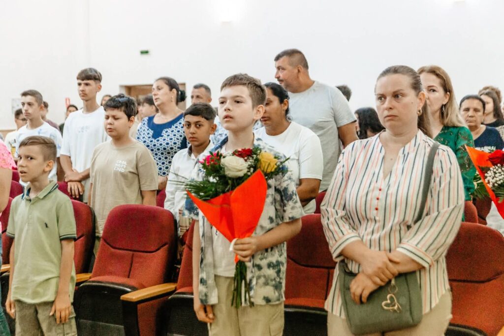 Primarul Laurențiu Costache a participat la festivitățile de sfârșit de an școlar din Titu