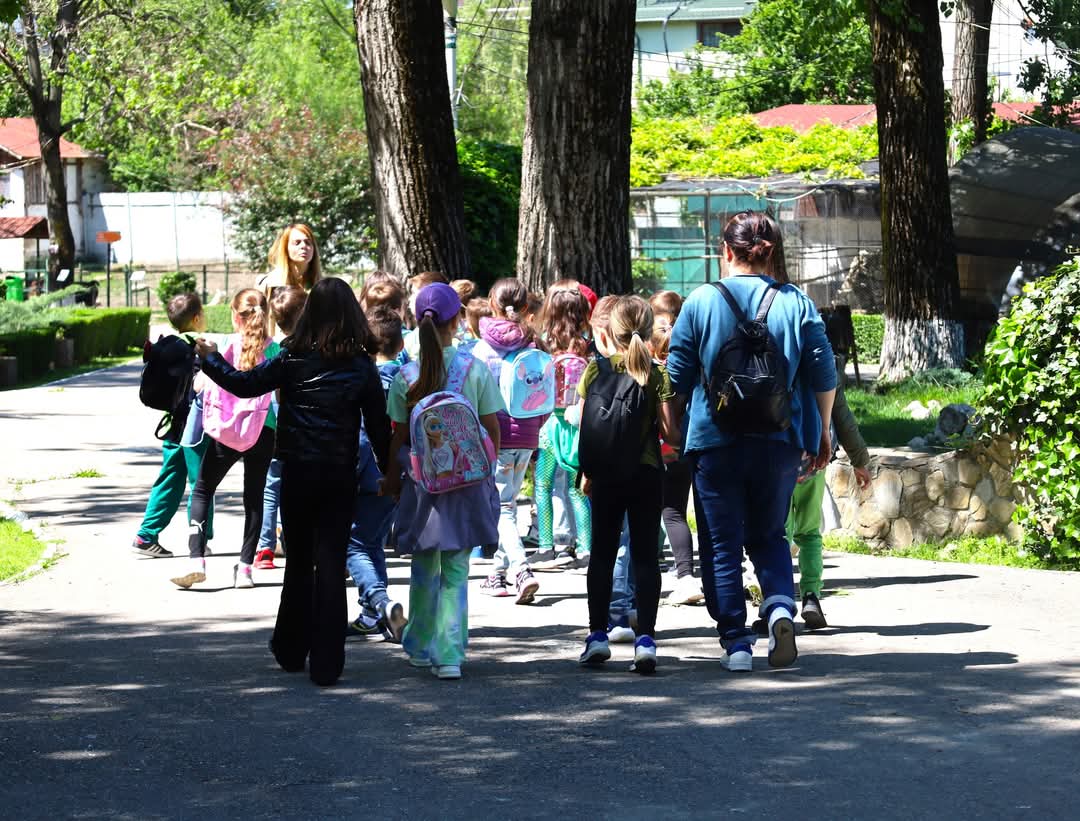 Record de vizitatori la Zoo Târgoviște de 1 Iunie: Bilanțul zilei este impresionant, 4.505 vizitatori