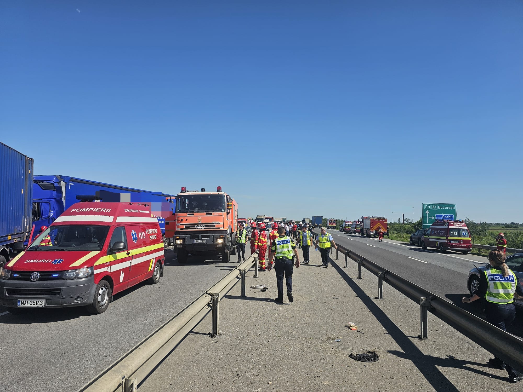 Tragedie pe A1, sensul spre Pitești: Un minor a murit, șase persoane au fost rănite, Planul Roșu de Intervenție, activat de ISU Dâmbovița