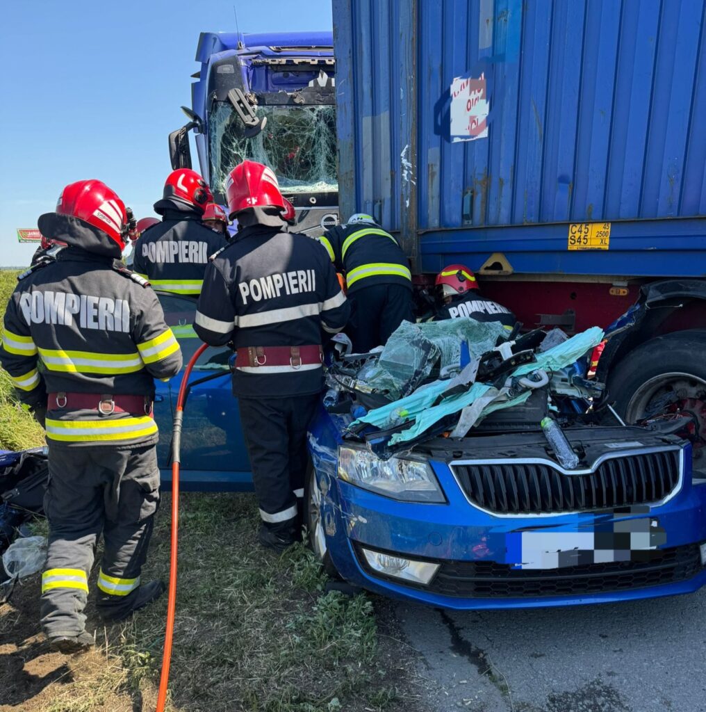 Tragedie pe A1, sensul spre Pitești: Un minor a murit, șase persoane au fost rănite, Planul Roșu de Intervenție, activat de ISU Dâmbovița Tragedie pe A1, sensul spre Pitești: Un minor a murit, șase persoane au fost rănite, Planul Roșu de Intervenție, activat de ISU Dâmbovița