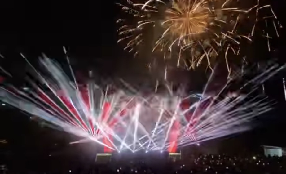 Un spectaculos show de lasere și artificii de Zilele Județului Dâmbovița