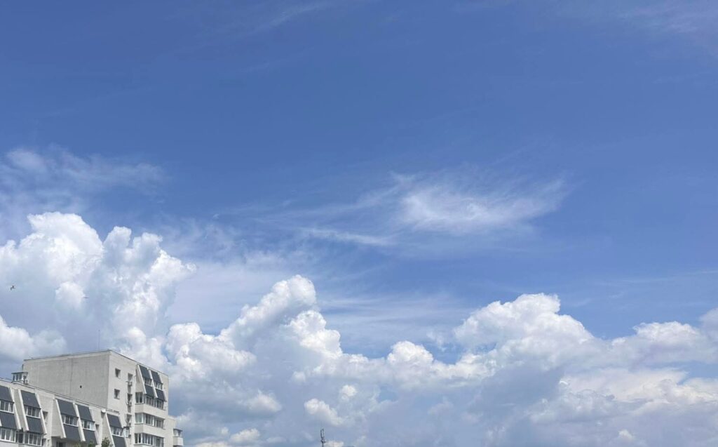 Vremea de miercuri, 18 iunie 2025: Caniculă  și furtuni 