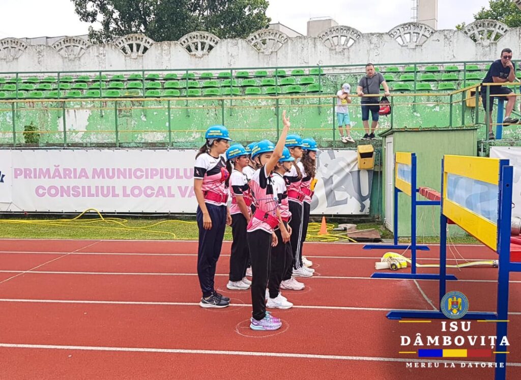 Elevi din Dâmbovița, premiați la faza națională a concursului „Prietenii pompierilor”