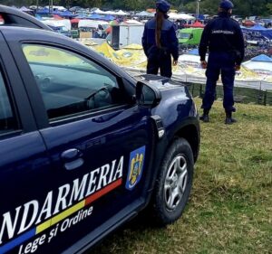 Jandarmii dâmbovițeni, la datorie pentru siguranța participanților la evenimentele culturale din weekend