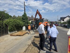 Președintele CJ Dâmbovița, Corneliu Ștefan, în vizită de lucru în comuna Mănești: Suntem în teren, acolo unde se construiește viitorul comunităților noastre