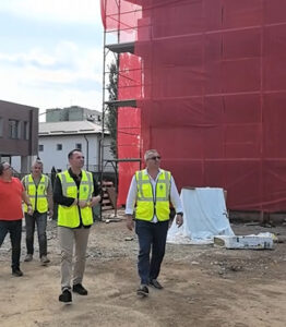 Primarul Daniel Cristian Stan, pe șantierul Școlii Gimnaziale „Tudor Vladimirescu”: Cel mai amplu proiect educațional din Târgoviște, în etapele finale!