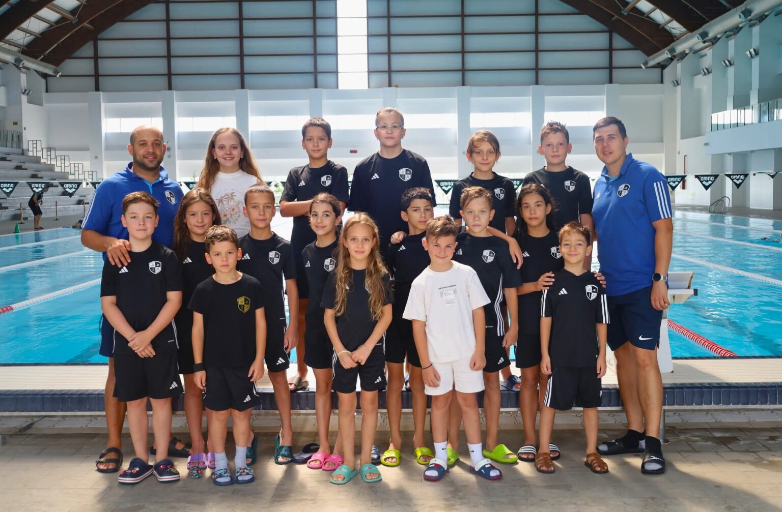 Cantonament cu energie la Târgoviște: Înotătorii de la ACS Universitar Spiru Haret, din nou în bazinul olimpic Cantonament cu energie la Târgoviște: Înotătorii de la ACS Universitar Spiru Haret, din nou în bazinul olimpic