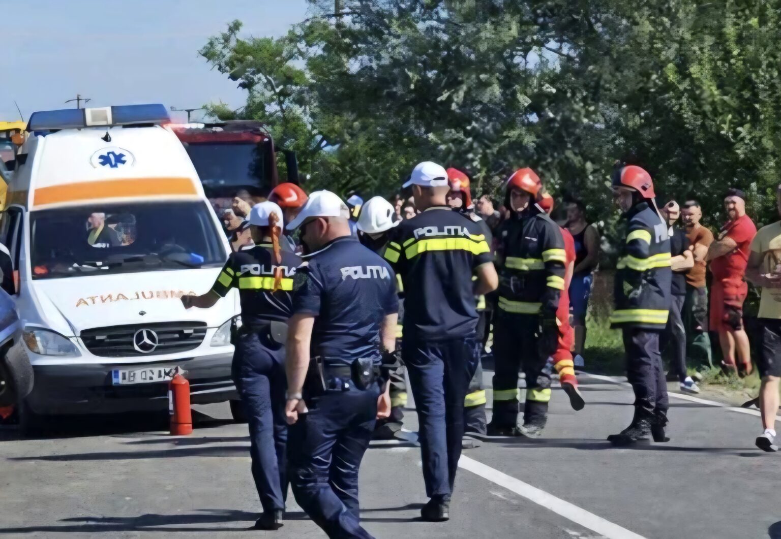 Accident rutier pe DN 61, în comuna Petrești, un pasager rănit